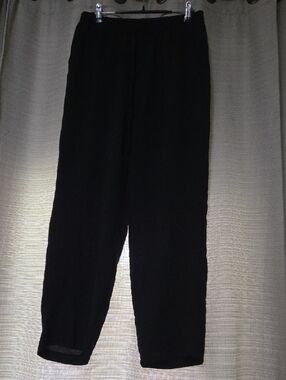 Relaxed Black Women's Track Pants with Elastic Waist